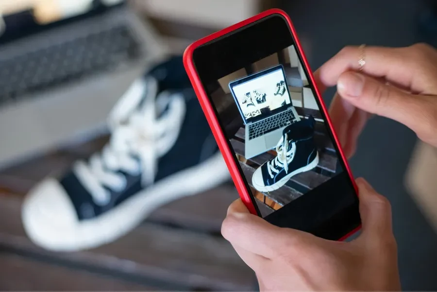 How to Sell Products on Instagram Using DM Automation — article cover